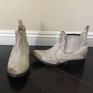 Freebird Off White/cream leather Booties